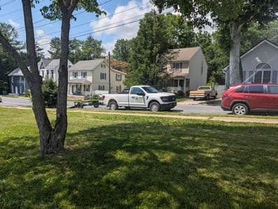 Residential lawn mowing and trimming service in Ranson WV
