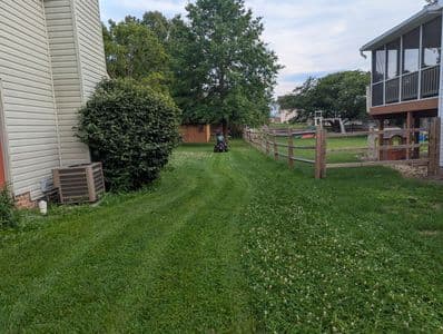 Professional residential lawn care and maintenance in Berkeley Springs WV